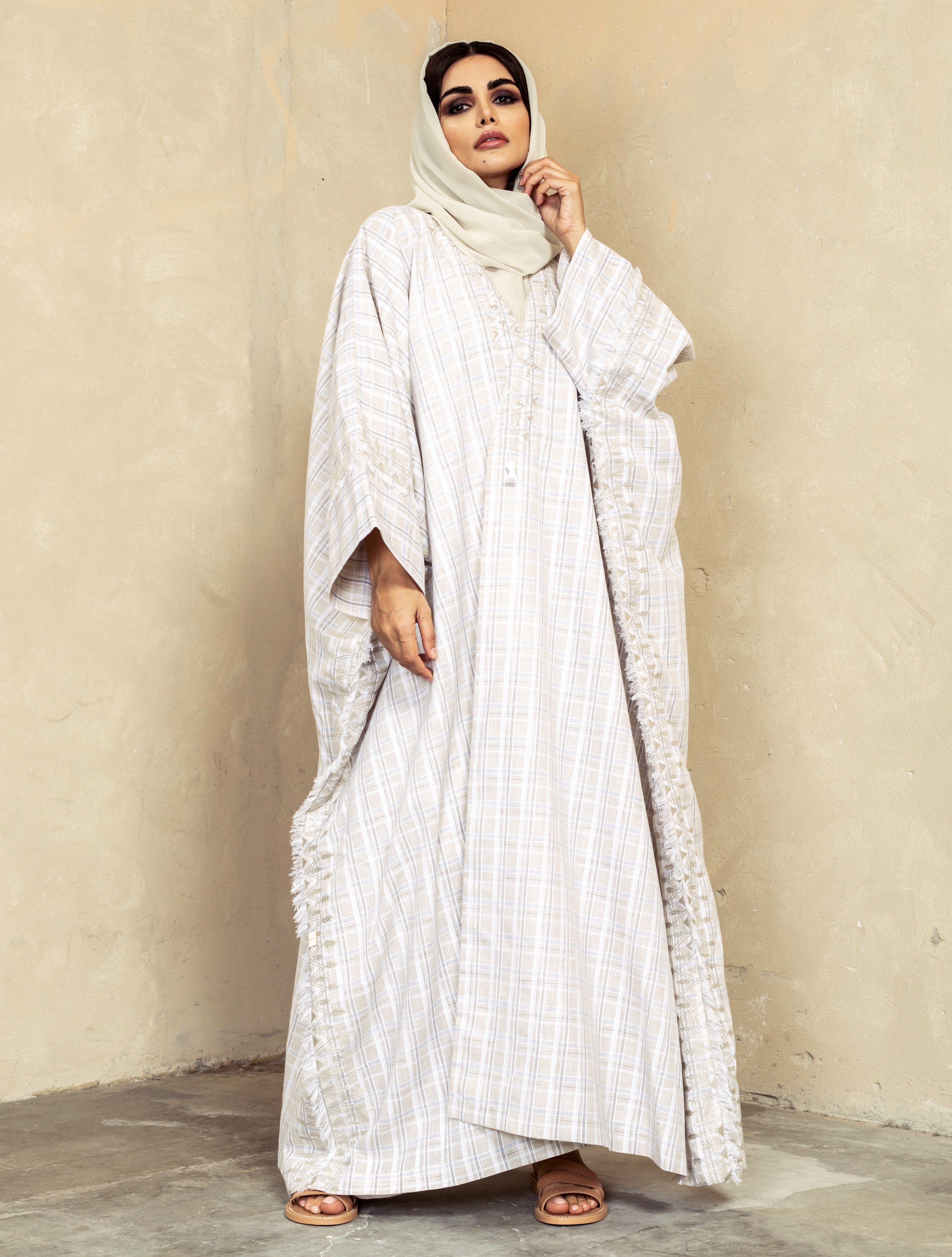 Tasselled Geometry in Beige