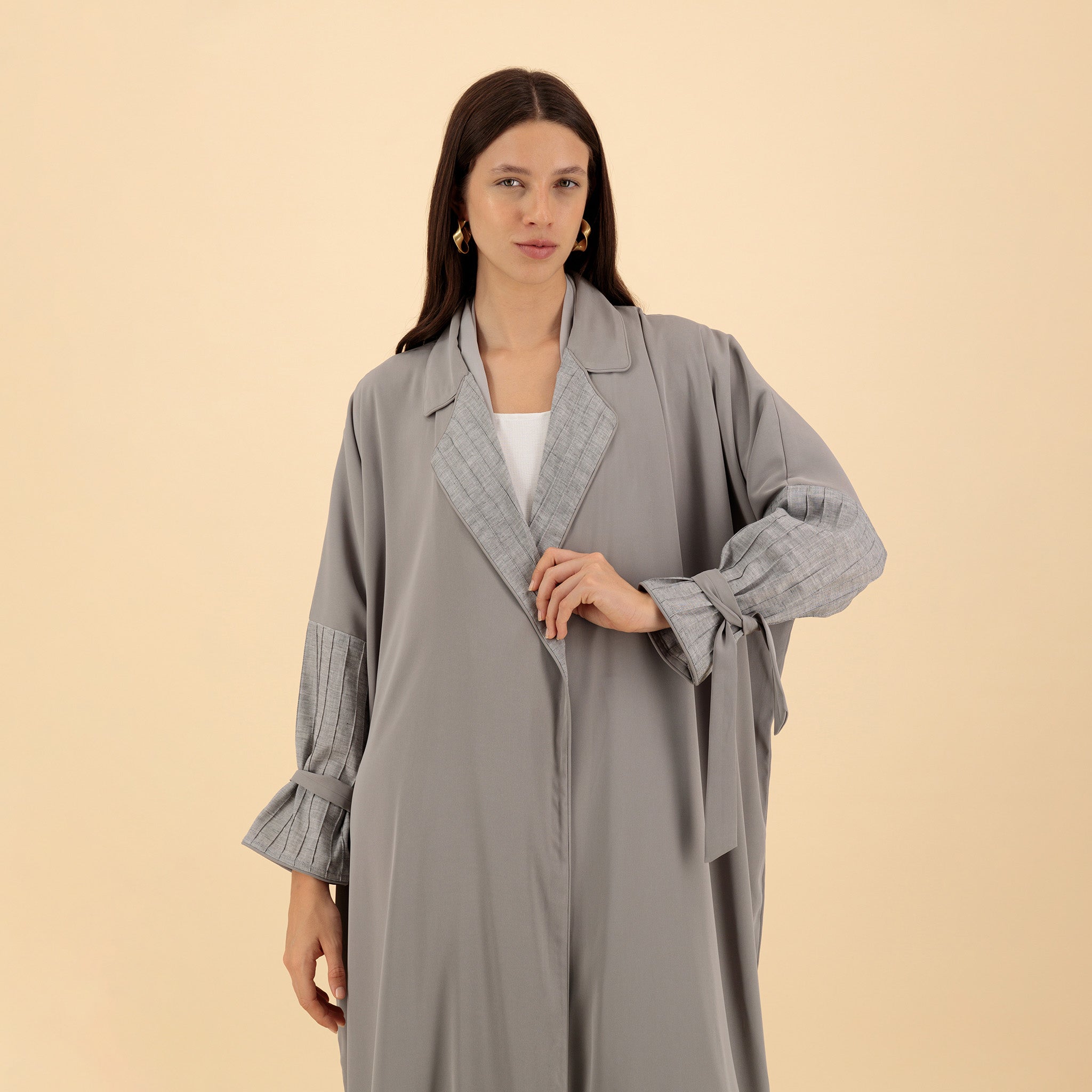 Soft Grey Contrast Panel