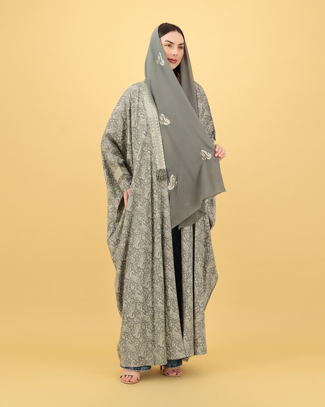 Echoed Grace (Slate Green)